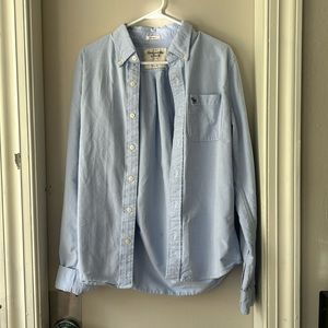 Blue Abercrombie&Fitch button down. Size M. Great condition.